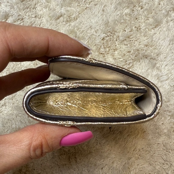 NWT Tory Burch Willa Metallic Gold Quilted Card Case - Picture 5 of 12